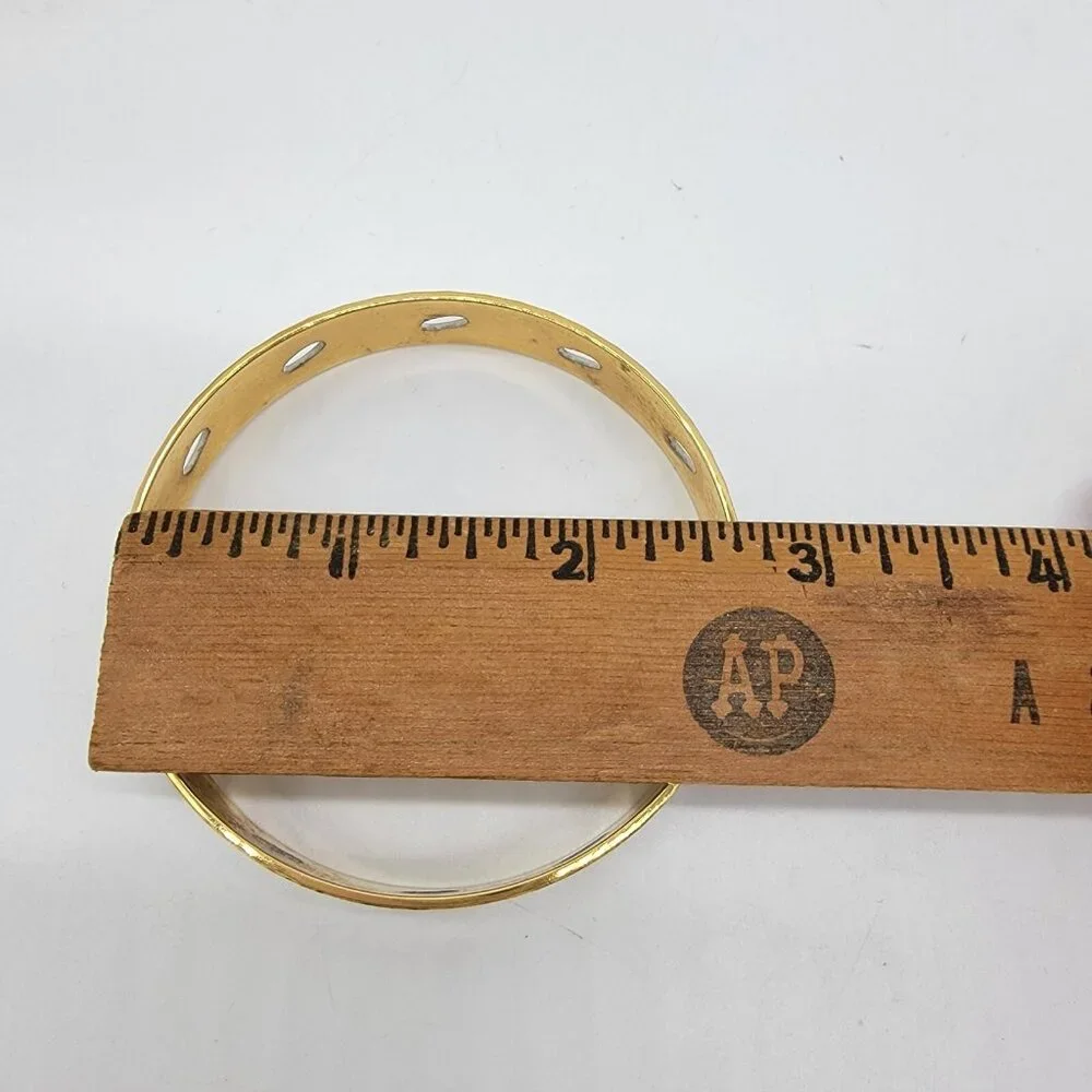 Trifari‎ Signed White And Gold Metal Enameled Bangle Bracelet